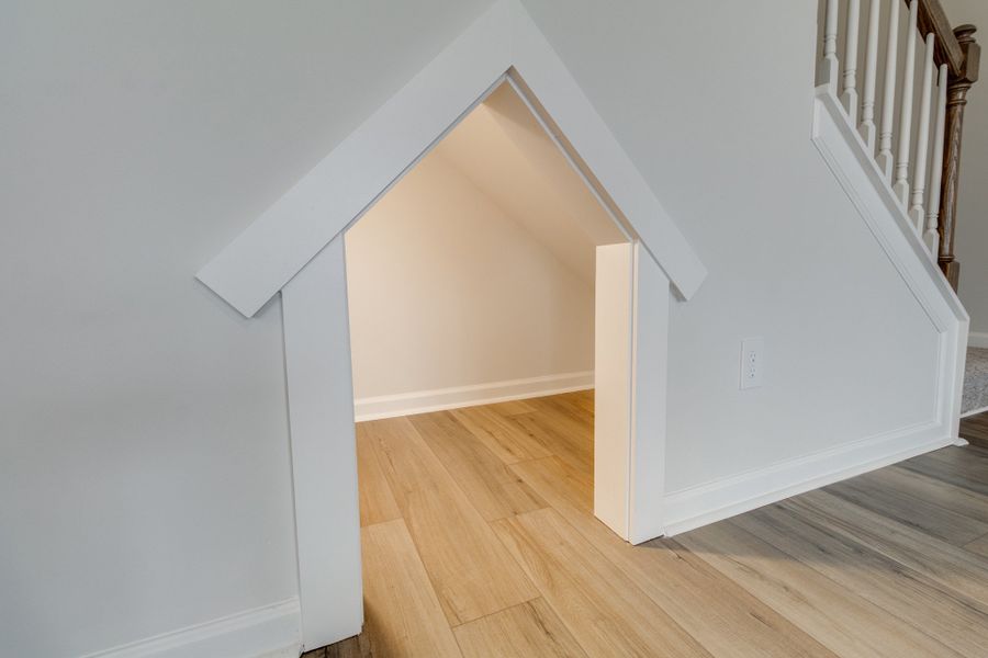 Spacious, unfurnished interior of a new home in Ellington, Elgin (Image 27).