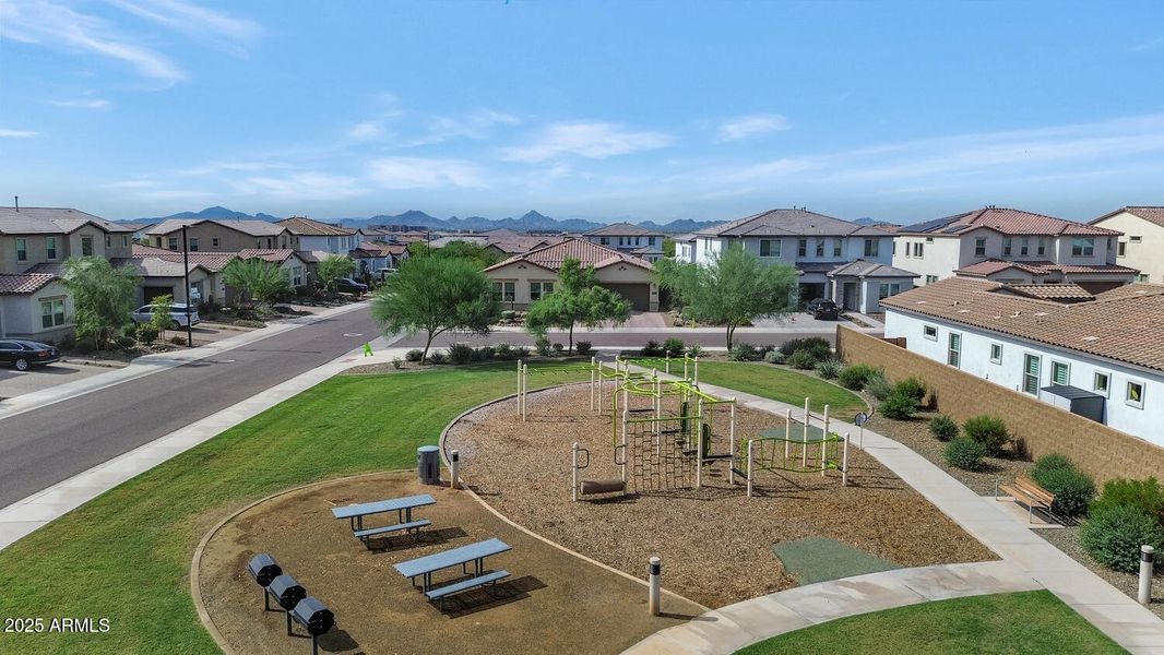 21840 N 61st Wy-large-048-008-21840 N 61