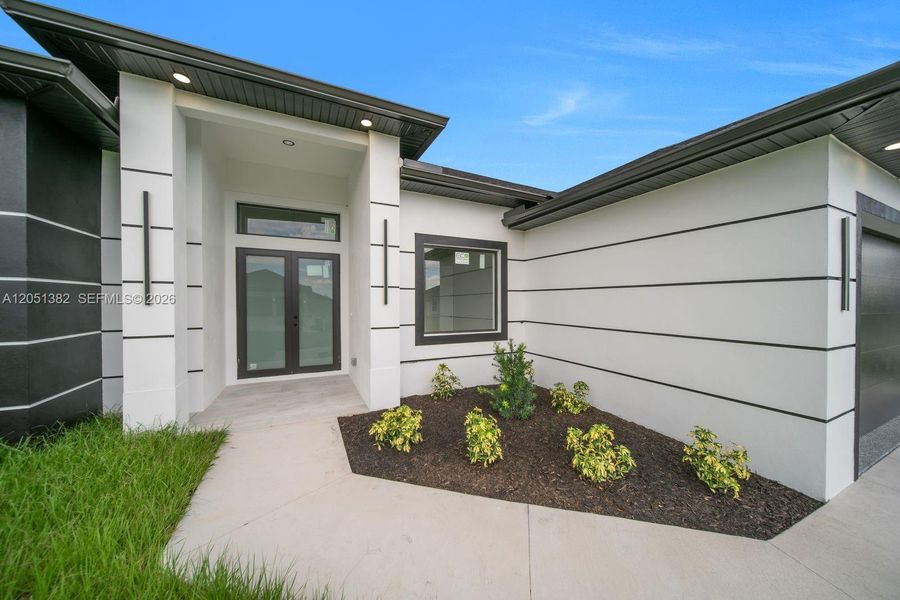 Exterior details and patio area of a home in , Lehigh Acres (Image 3). Exterior details and patio area of a home in , Lehigh Acres (Image 3).