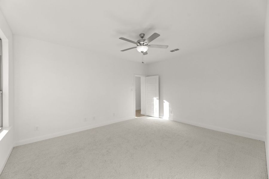 Spacious, unfurnished interior of a new home in Town Park, Princeton (Image 16). Spacious, unfurnished interior of a new home in Town Park, Princeton (Image 16).