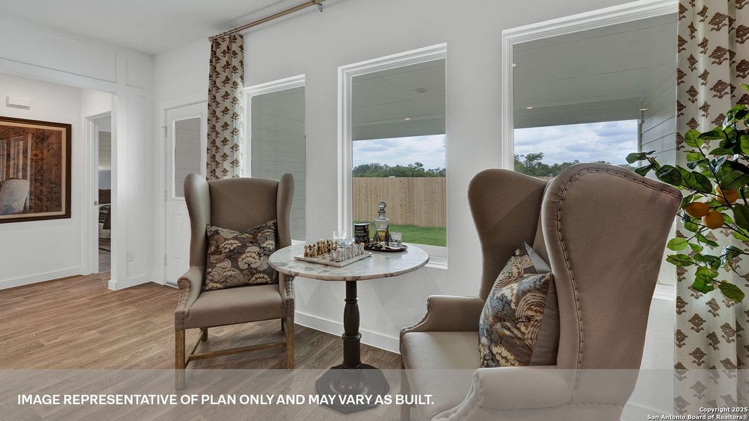 Furnished interior view inside a new home in Sonoma Oaks, Fredericksburg (Image 31).