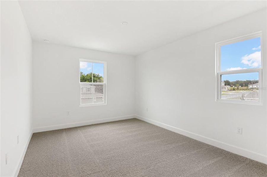 Spacious, unfurnished interior of a new home in Seasons at Wekiva Ridge, Mount Dora (Image 14).