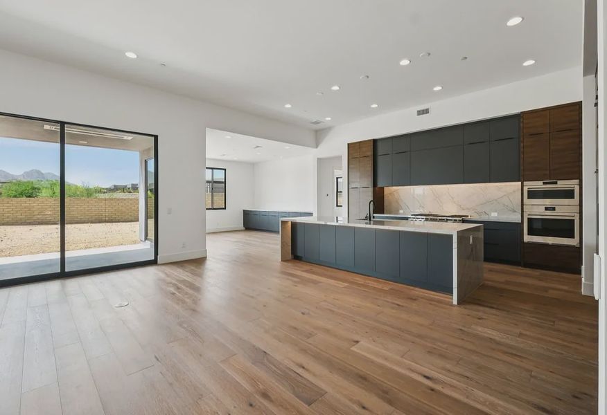 Kitchen - 16 of 29
