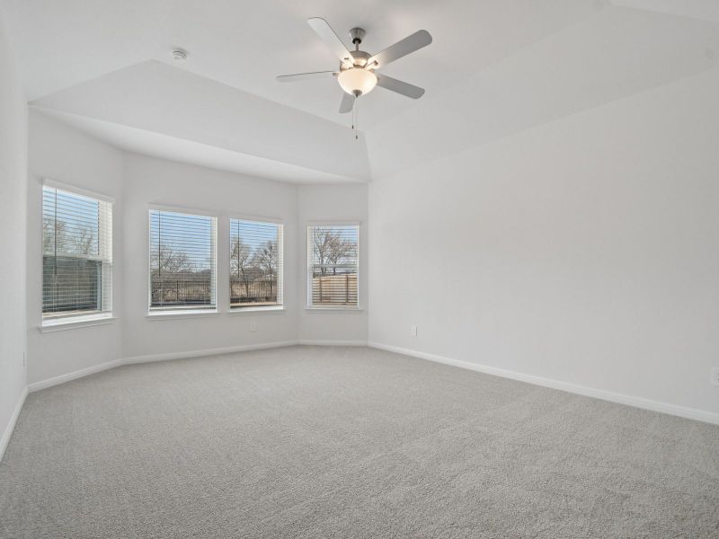 Spacious, unfurnished interior of a new home in Riverbend at Double Eagle - Boulevard Collection, Cedar Creek (Image 10).