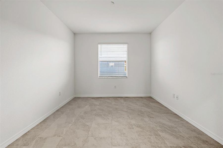 Spacious, unfurnished interior of a new home in Rye Ranch, Parrish (Image 41).