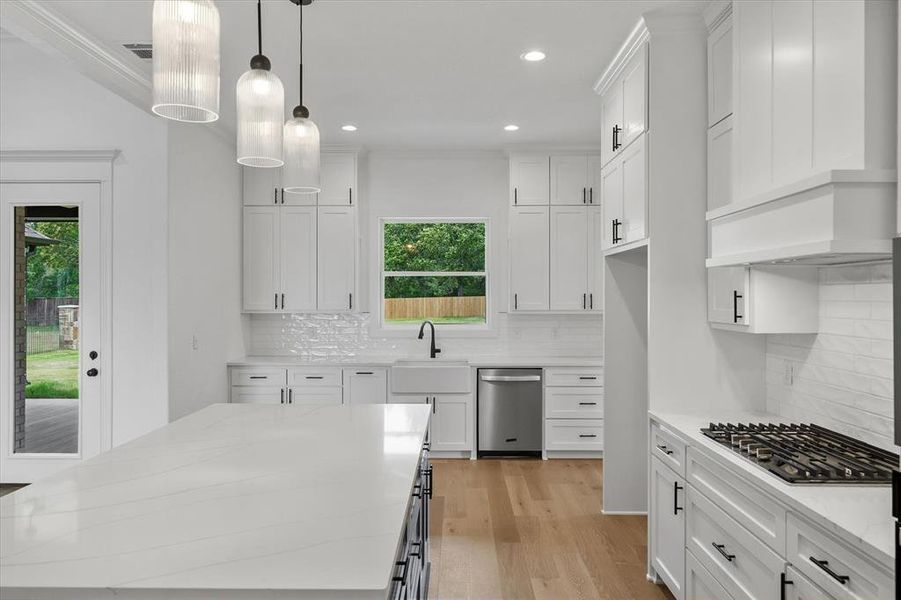 Furnished interior view inside a new home in , Tyler (Image 9).