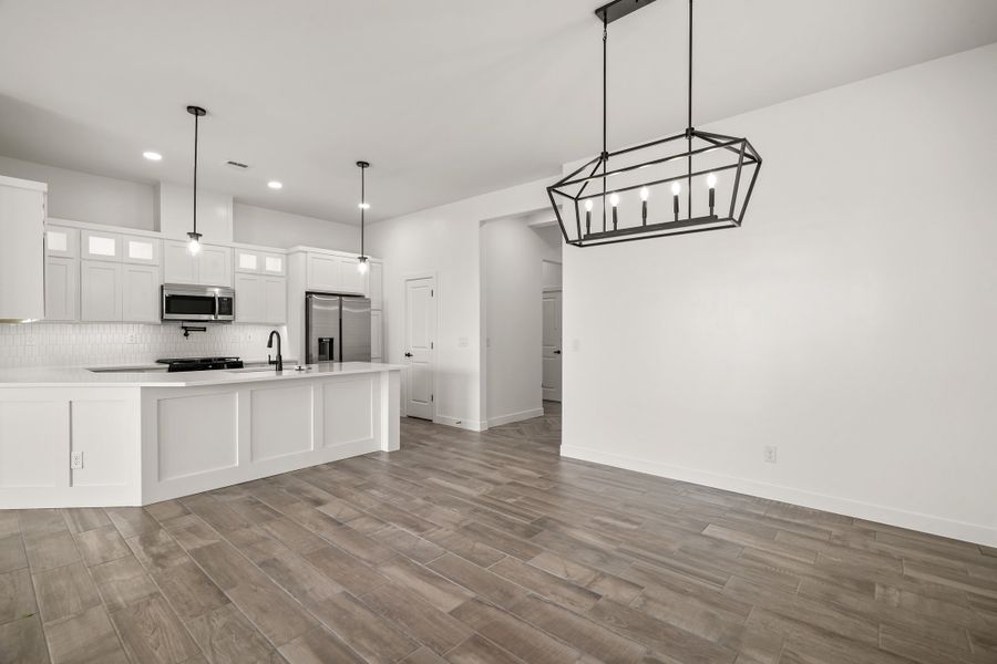 Representative furnished interior of a home built from the Sand Hills by LEH. Homes in Tierra Del Este 90, El Paso (Image 4). Representative furnished interior of a home built from the Sand Hills by LEH. Homes in Tierra Del Este 90, El Paso (Image 4).