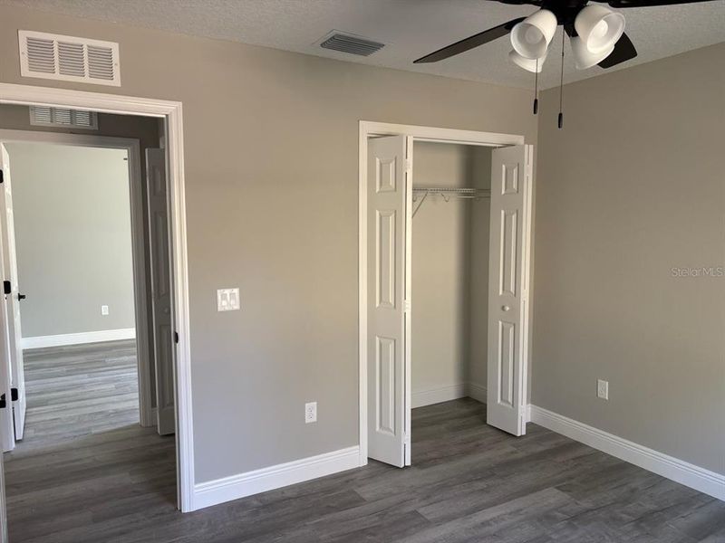 Spacious, unfurnished interior of a new home in , Dunnellon (Image 27).