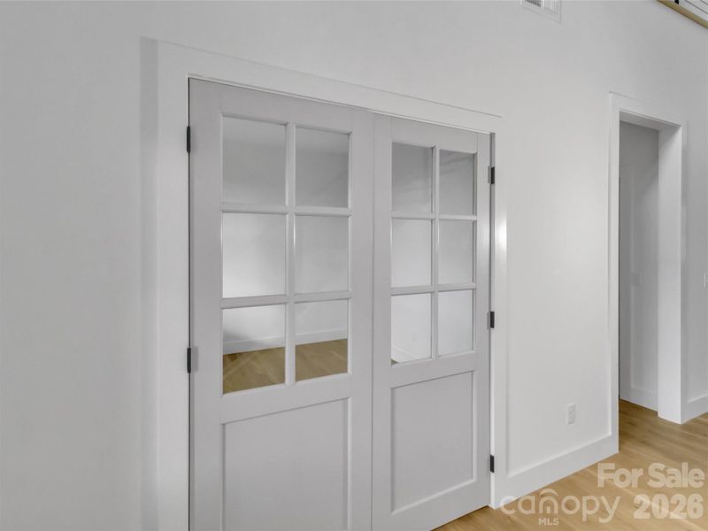 Cozy office space/flex room Cozy office space/flex room