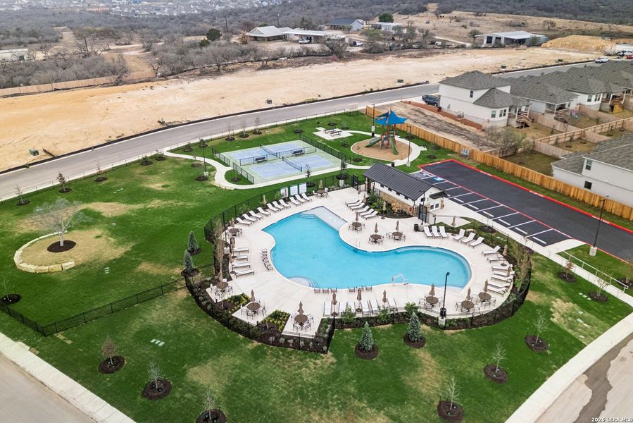 Community amenities in Mesquite Ridge, San Antonio (Image 28).