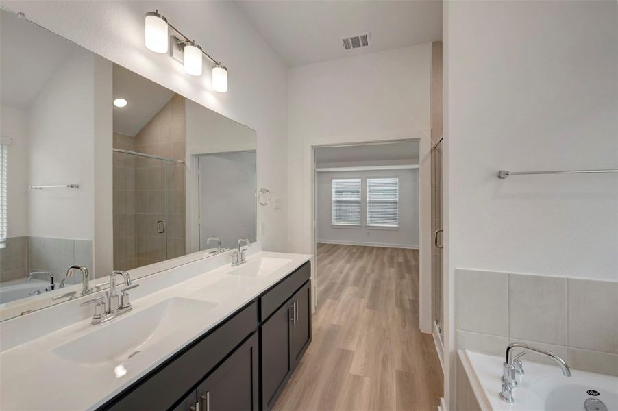 Furnished interior view inside a new home in Miller's Pond, Rosenberg (Image 11).