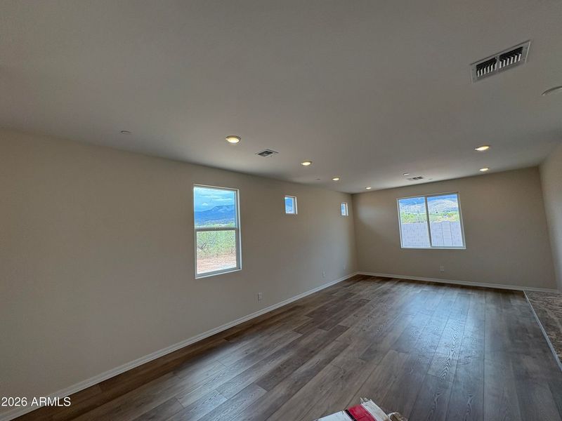 Spacious, unfurnished interior of a new home in Vineyards at Cottonwood, Cottonwood (Image 13).