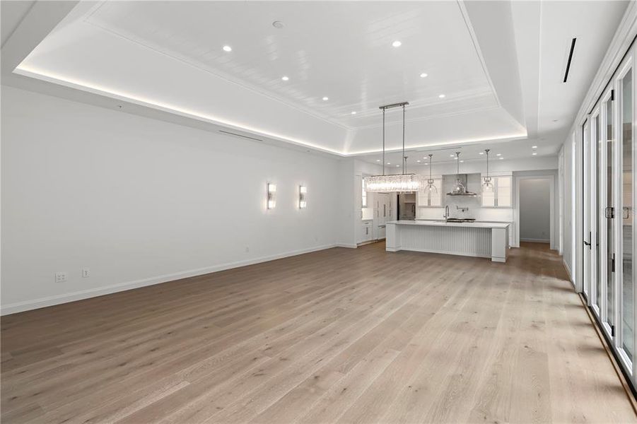 Spacious, unfurnished interior of a new home in , Orlando (Image 23).