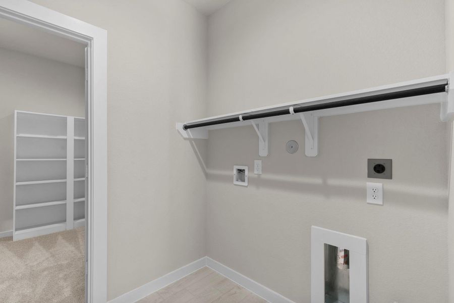 Spacious, unfurnished interior of a new home in , Houston (Image 20).