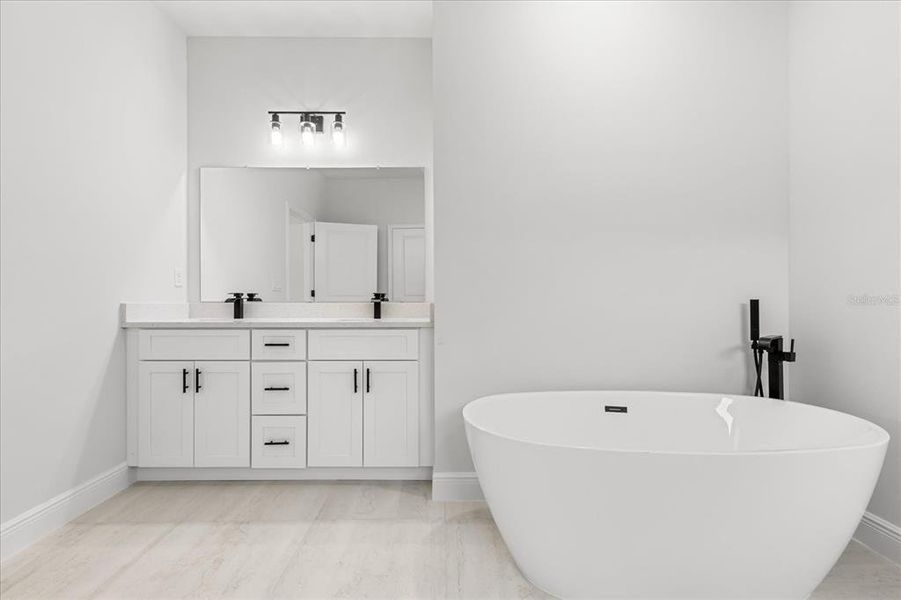 Furnished interior view inside a new home in , Ocala (Image 7).