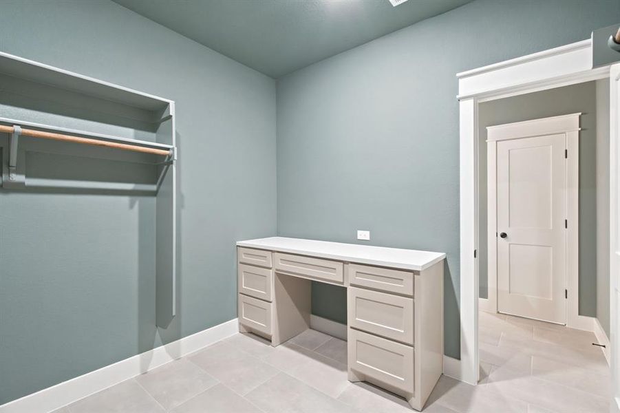 Furnished interior view inside a new home in , Fort Worth (Image 10).