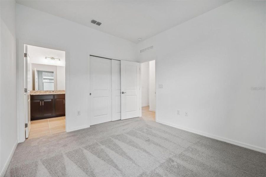 Spacious, unfurnished interior of a new home in Hidden Cove, Eustis (Image 31).