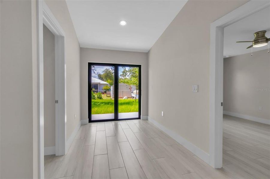 Spacious, unfurnished interior of a new home in , Punta Gorda (Image 27).