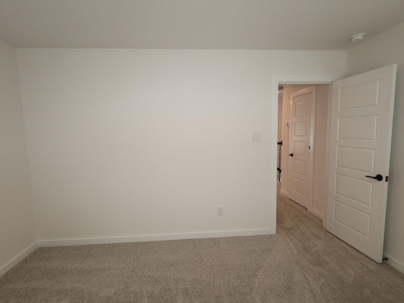 Spacious, unfurnished interior of a new home in Miller's Pond, Rosenberg (Image 19). Spacious, unfurnished interior of a new home in Miller's Pond, Rosenberg (Image 19).