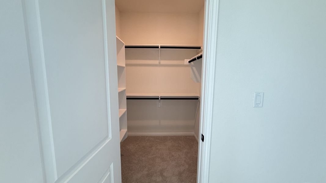 Spacious, unfurnished interior of a new home in Village At Manor Commons, Manor (Image 17).
