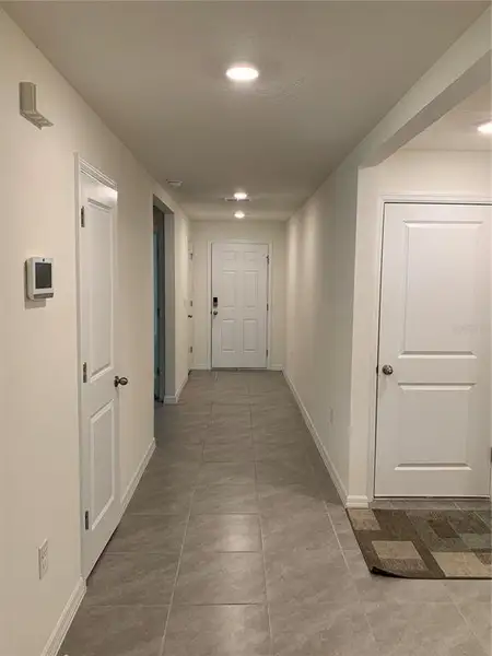 Spacious, unfurnished interior of a new home in Sunset Hills, Summerfield (Image 15).