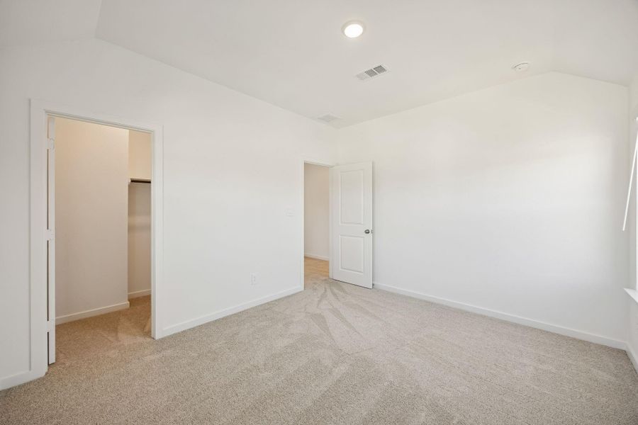 Spacious, unfurnished interior of a new home in Montgomery Bend, Montgomery (Image 22).