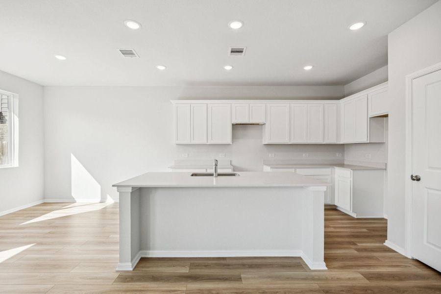 Furnished interior view inside a new home in Saint Tropez, Huffman (Image 3).