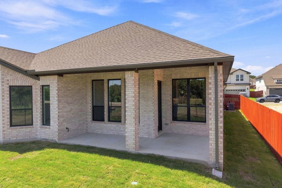 2,425sf New Home in Round Rock, TX.  - Slide 3