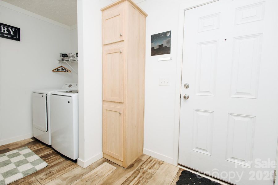 Furnished interior view inside a new home in , Nebo (Image 7).