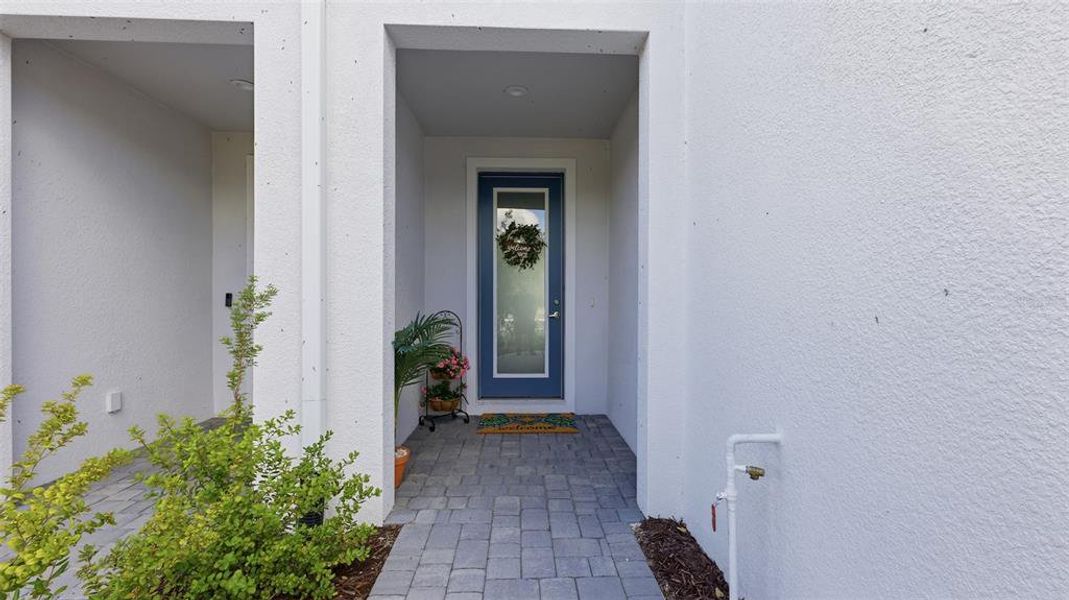 Exterior details and patio area of a home in , Sarasota (Image 27).