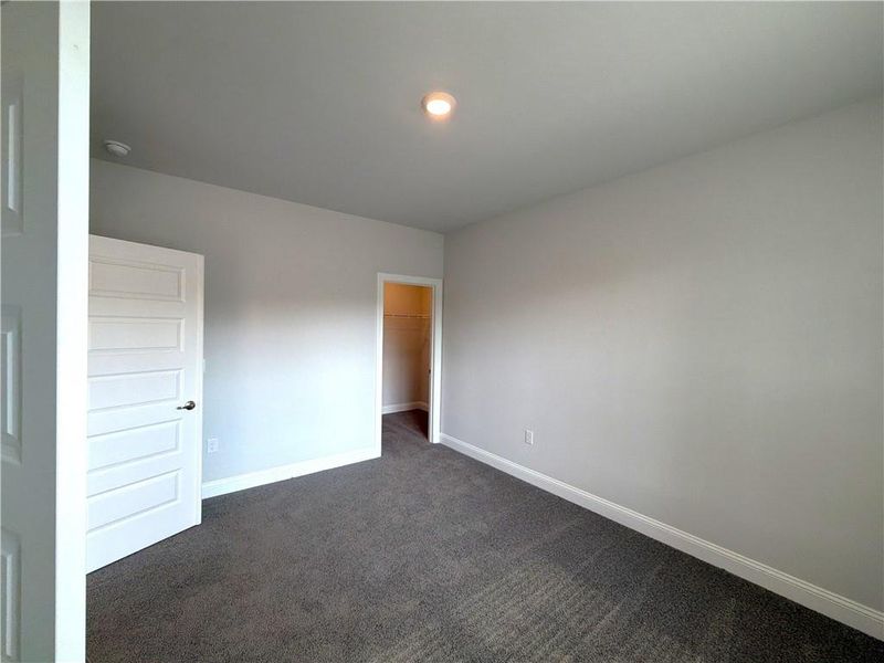Spacious, unfurnished interior of a new home in Tuscany Hills, Douglasville (Image 34).