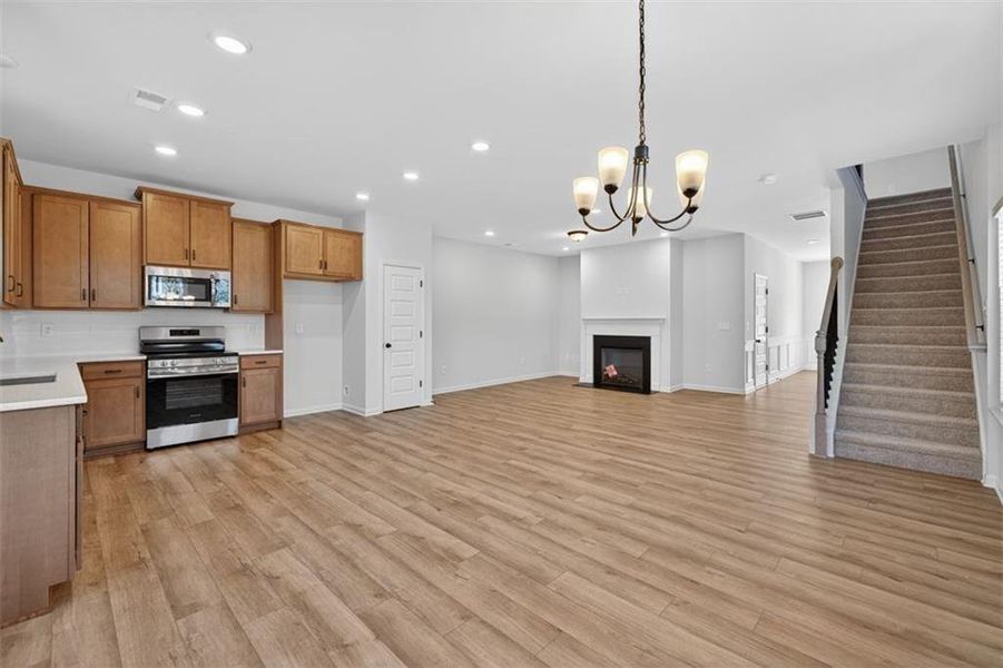 Spacious, unfurnished interior of a new home in Fuller Station, Loganville (Image 22).