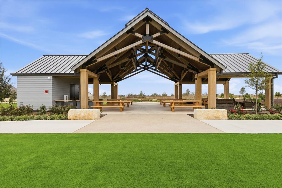 Community amenities in Flora, Hutto (Image 13).