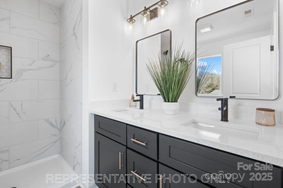 Primary bathroom|*actual finishes, structural selections, and orientation may vary Primary bathroom|*actual finishes, structural selections, and orientation may vary