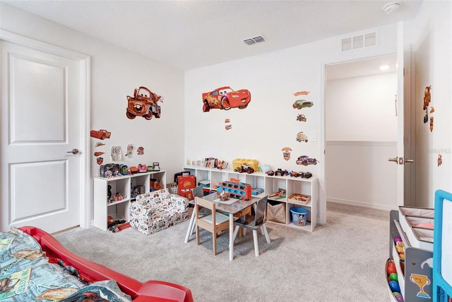 Furnished interior view inside a new home in , Land O' Lakes (Image 45).