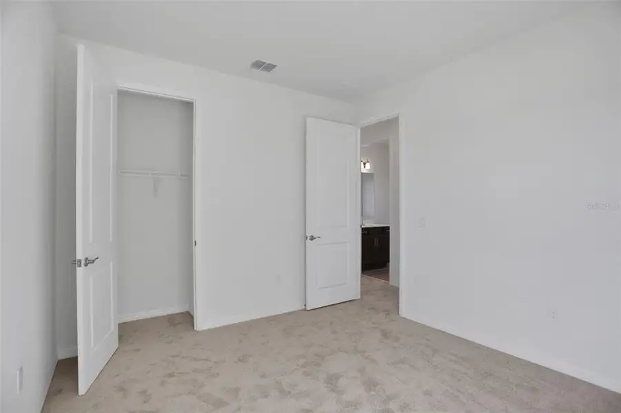 Spacious, unfurnished interior of a new home in Turnleaf, Punta Gorda (Image 12). Spacious, unfurnished interior of a new home in Turnleaf, Punta Gorda (Image 12).