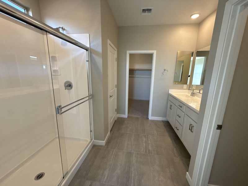 Lot 459 | Primary Bathroom | Sabino | Sunrise - Canyon Series | Surprise, AZ | Landsea Homes