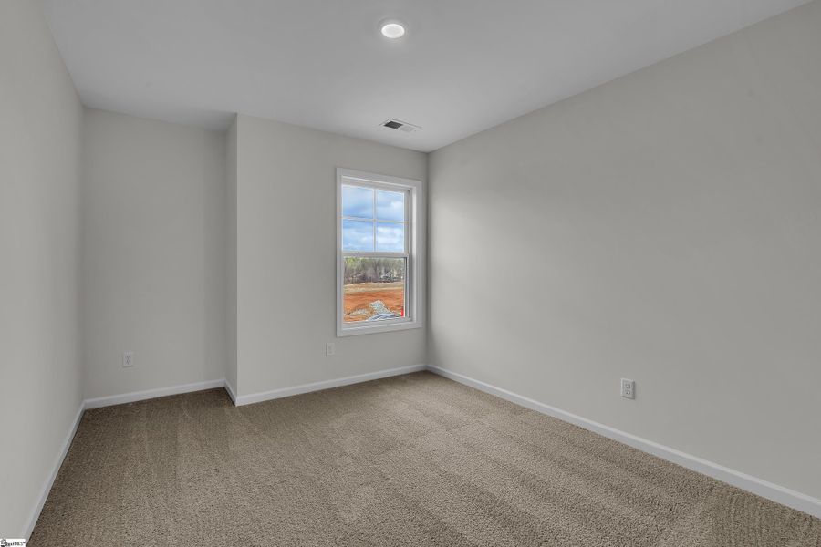Spacious, unfurnished interior of a new home in Lynbrook, Boiling Springs (Image 22). Spacious, unfurnished interior of a new home in Lynbrook, Boiling Springs (Image 22).