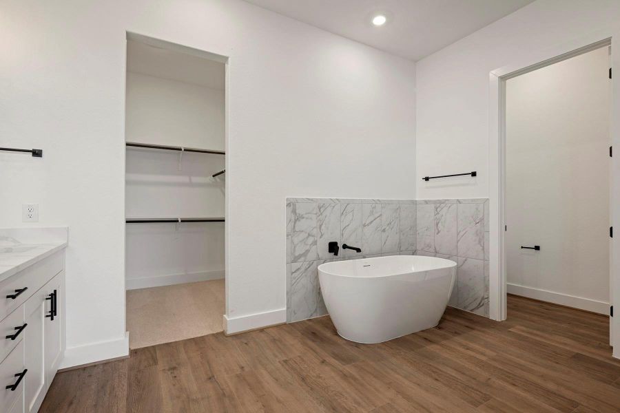 Furnished interior view inside a new home in Hallimore Ranch, Rosenberg (Image 9). Furnished interior view inside a new home in Hallimore Ranch, Rosenberg (Image 9).