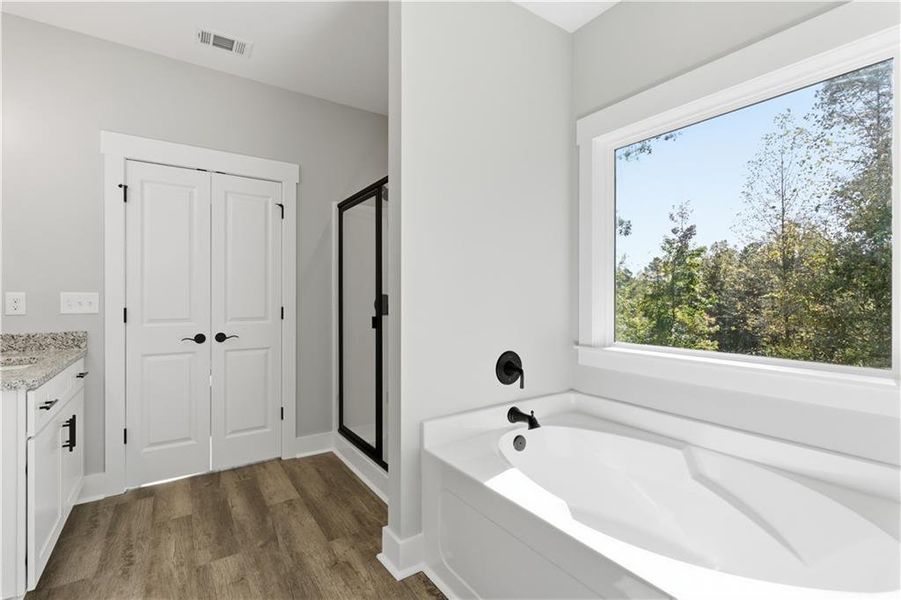 Furnished interior view inside a new home in , Dallas (Image 7).