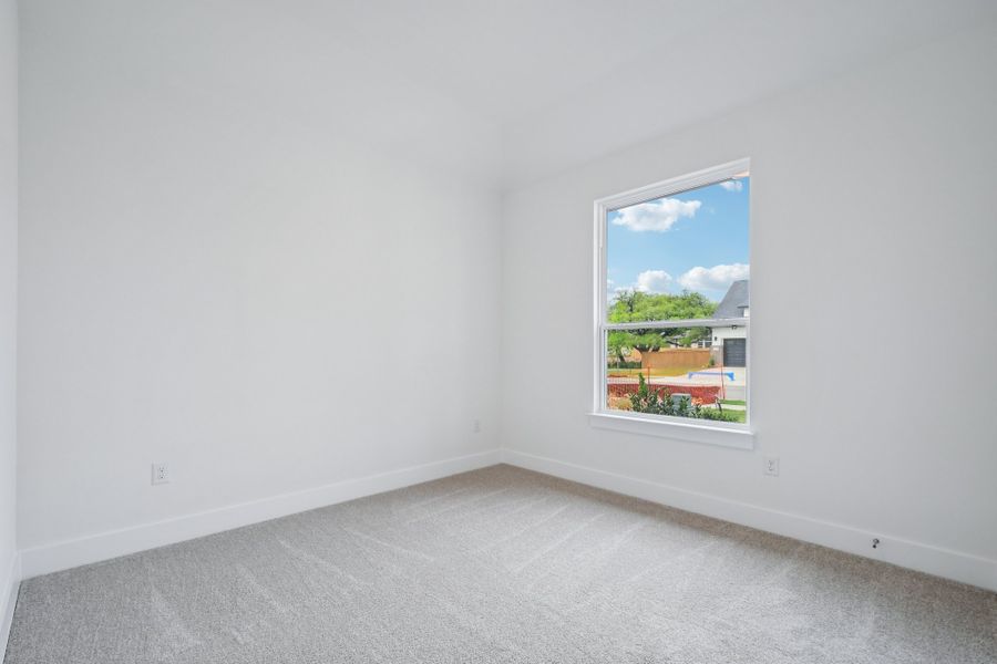 Spacious, unfurnished interior of a new home in Persimmon, Buda (Image 31). Spacious, unfurnished interior of a new home in Persimmon, Buda (Image 31).