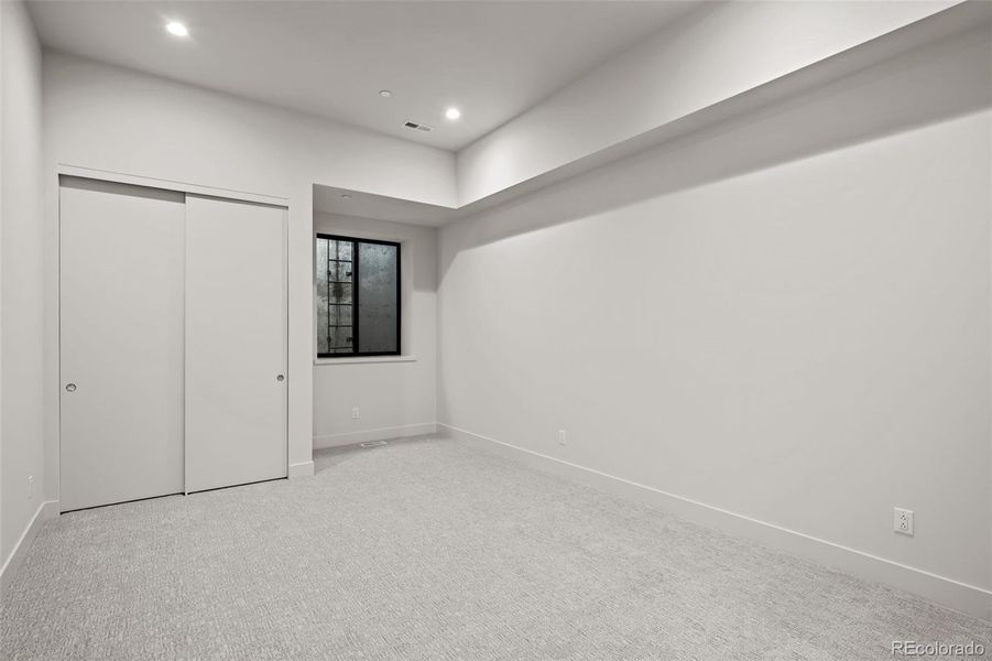 Spacious, unfurnished interior of a new home in , Cherry Hills Village (Image 23).