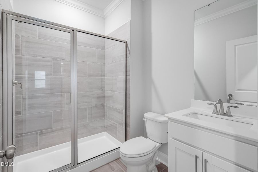 SUN_Everlee_Pic_MayflowerIII_QMI_218_Bat