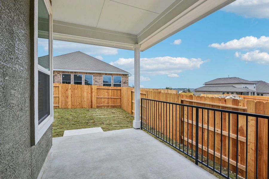 Exterior details and patio area of a home in Meyer Ranch, New Braunfels (Image 4).