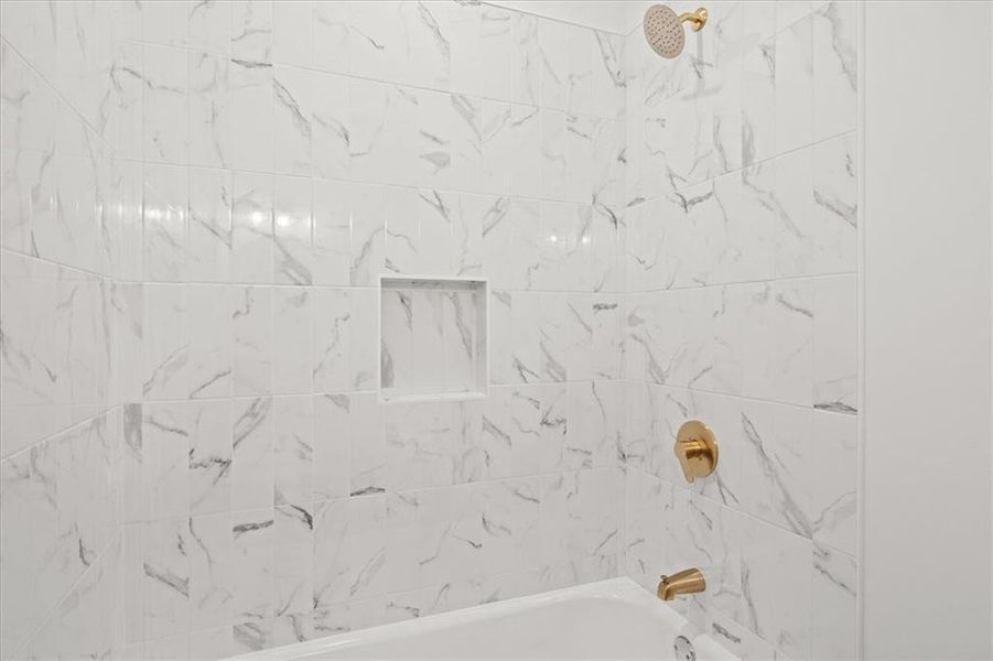 Close-up of interior finishes inside a home in , Carrollton (Image 20).