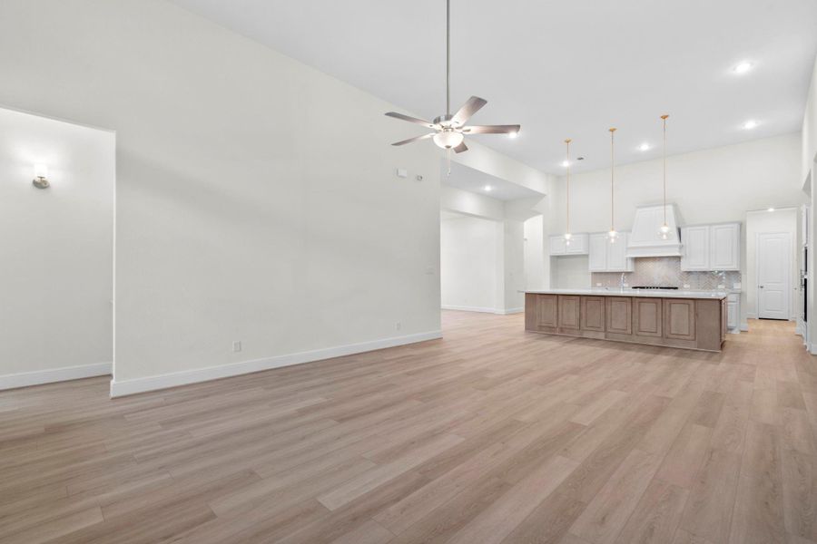 Spacious, unfurnished interior of a new home in Colton, Montgomery (Image 22).