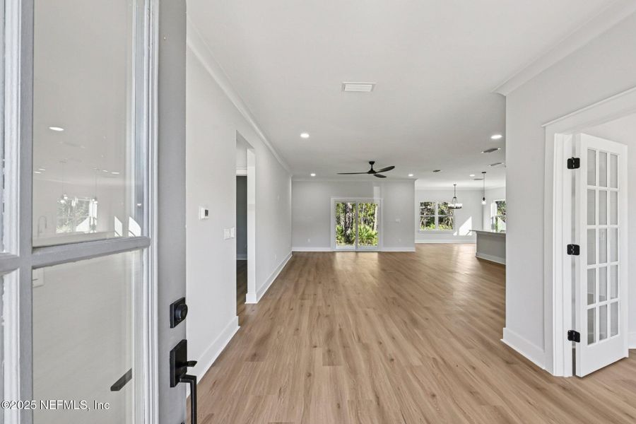 Spacious, unfurnished interior of a new home in , Fernandina Beach (Image 18).