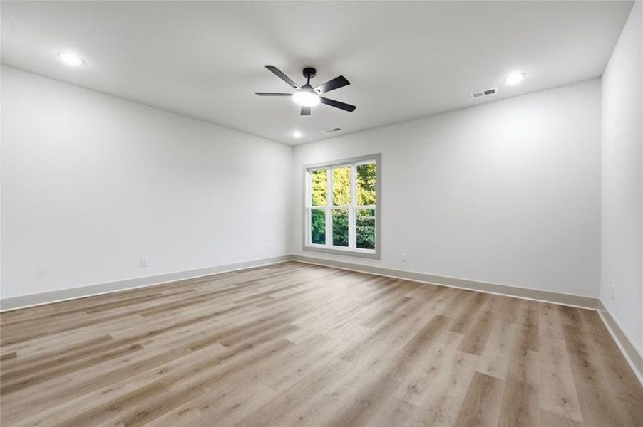 Spacious, unfurnished interior of a new home in , Athens (Image 21).
