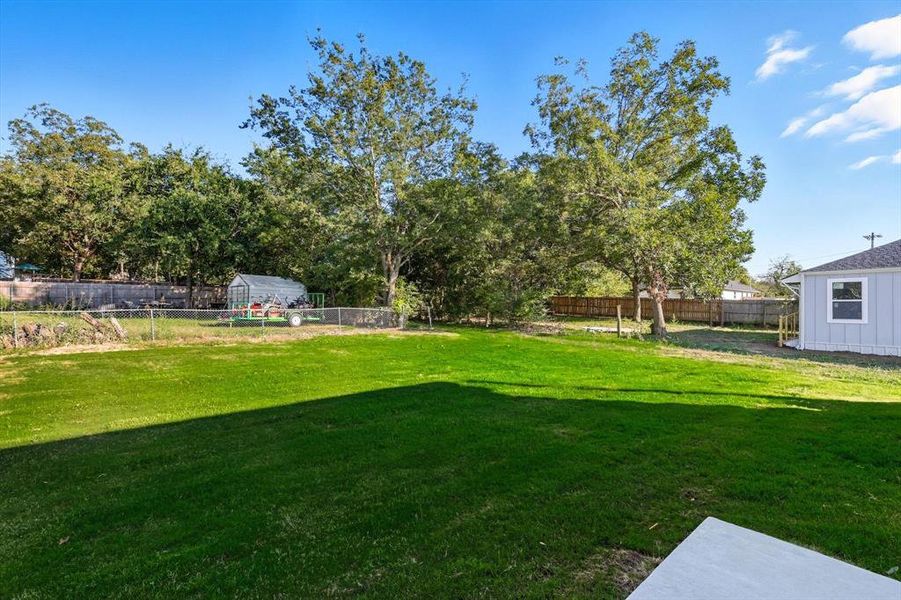 Natural landscape and outdoor views near in Whitesboro (Image 24). Natural landscape and outdoor views near in Whitesboro (Image 24).