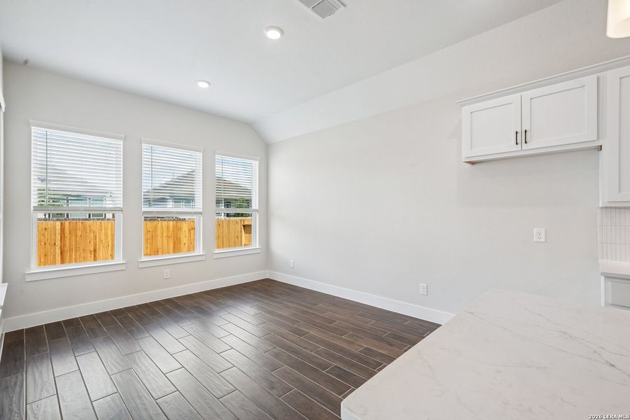 Spacious, unfurnished interior of a new home in Village at Three Oaks, Seguin (Image 17).